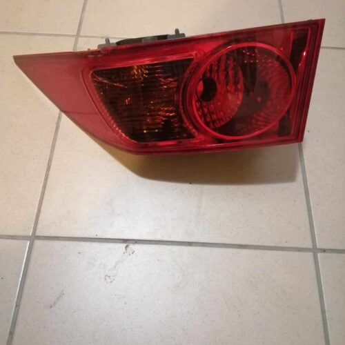 Honda Accord hátsó lámpa jobb bontott 2003-05